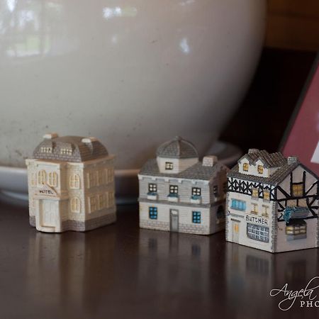 Frankie & Hugh'S Bed & Breakfast โอฮาคูเน ภายนอก รูปภาพ