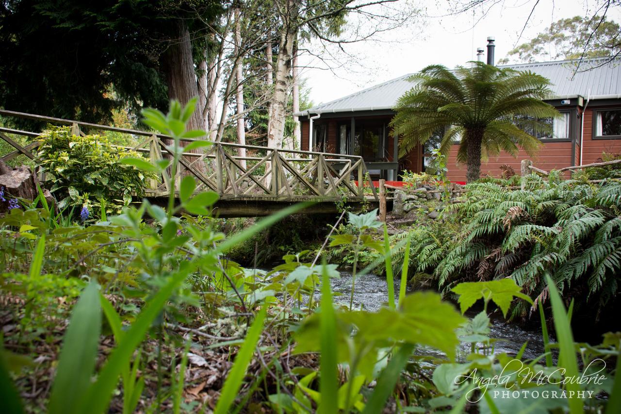 Frankie & Hugh'S Bed & Breakfast โอฮาคูเน ภายนอก รูปภาพ